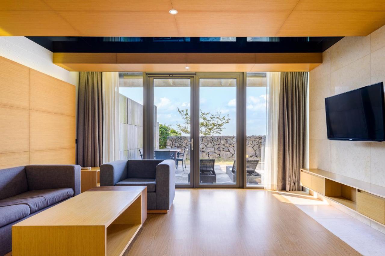 Stanford Hotel & Resort Jeju Exteriör bild