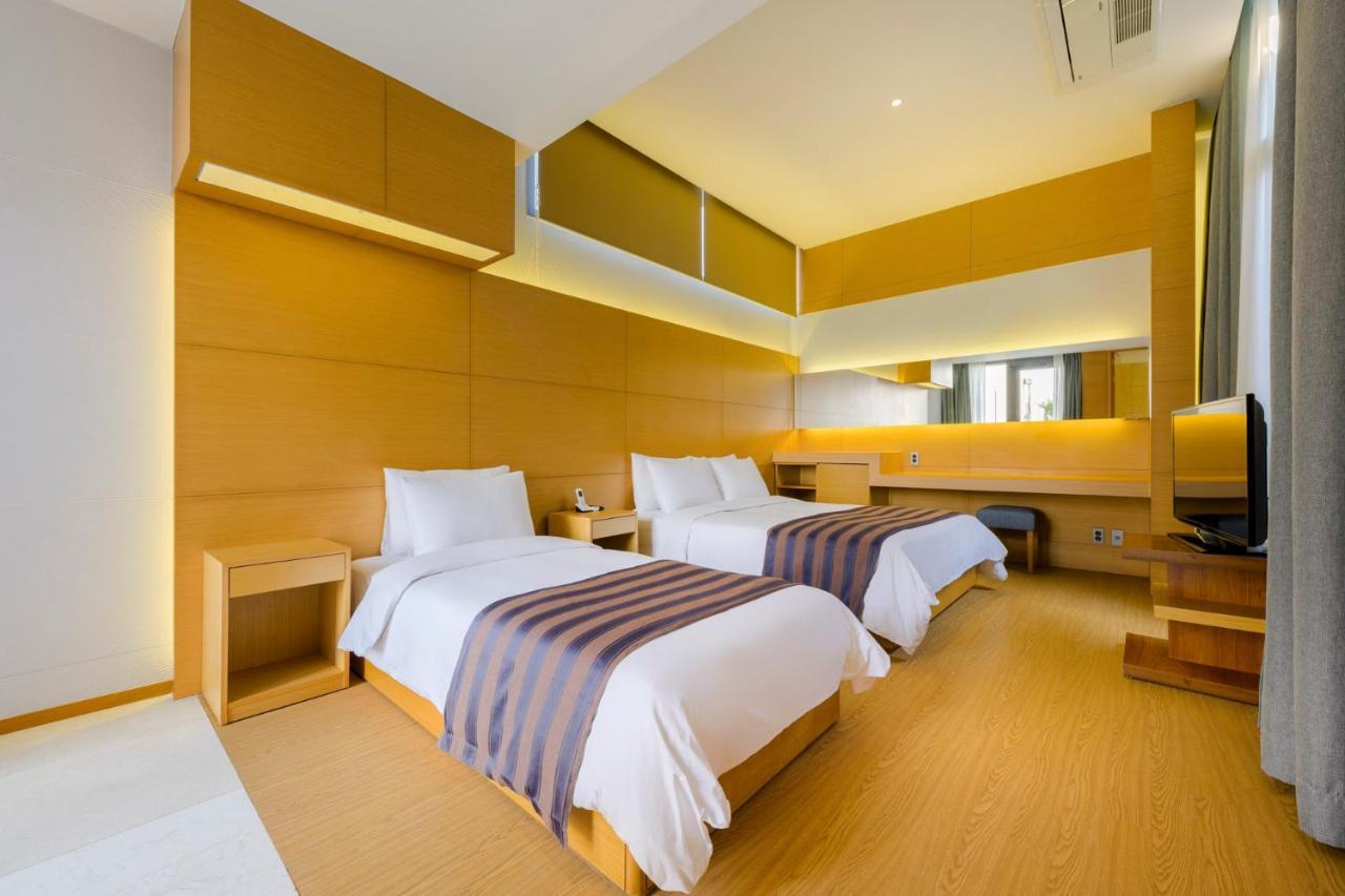 Stanford Hotel & Resort Jeju Exteriör bild