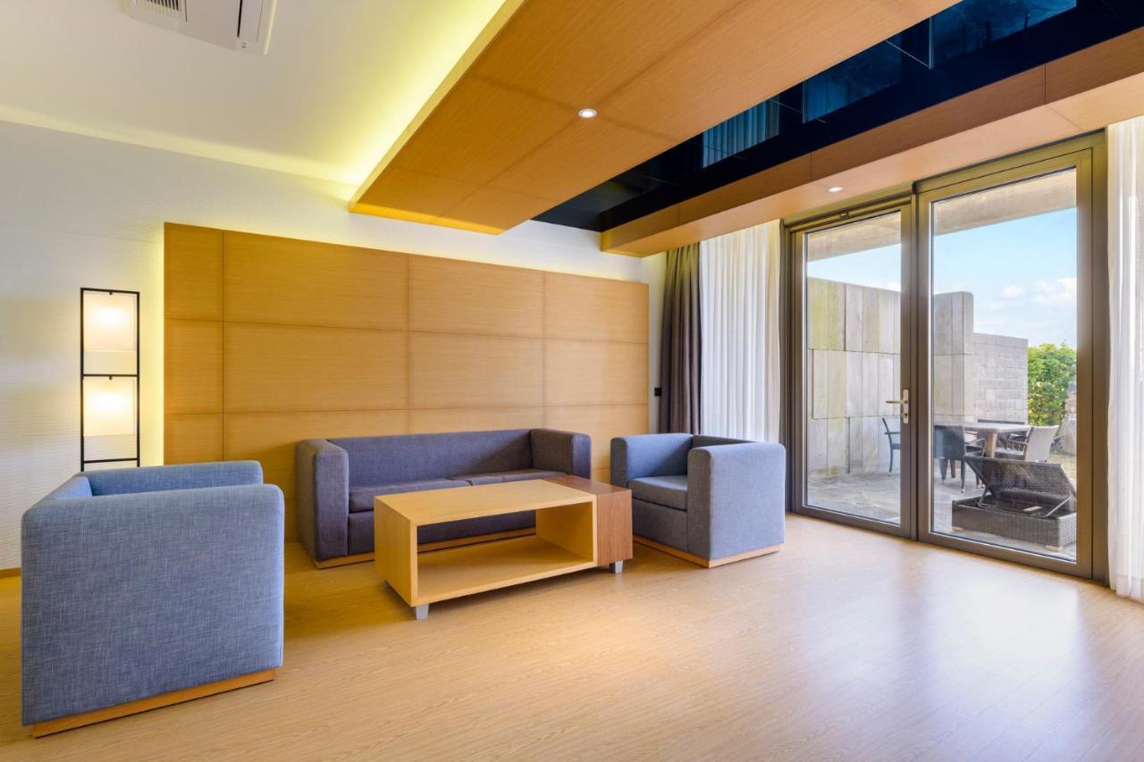 Stanford Hotel & Resort Jeju Exteriör bild