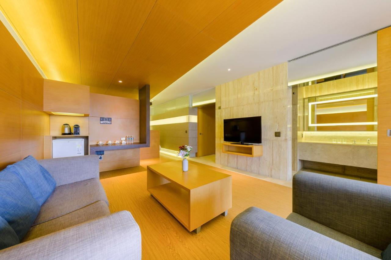Stanford Hotel & Resort Jeju Exteriör bild