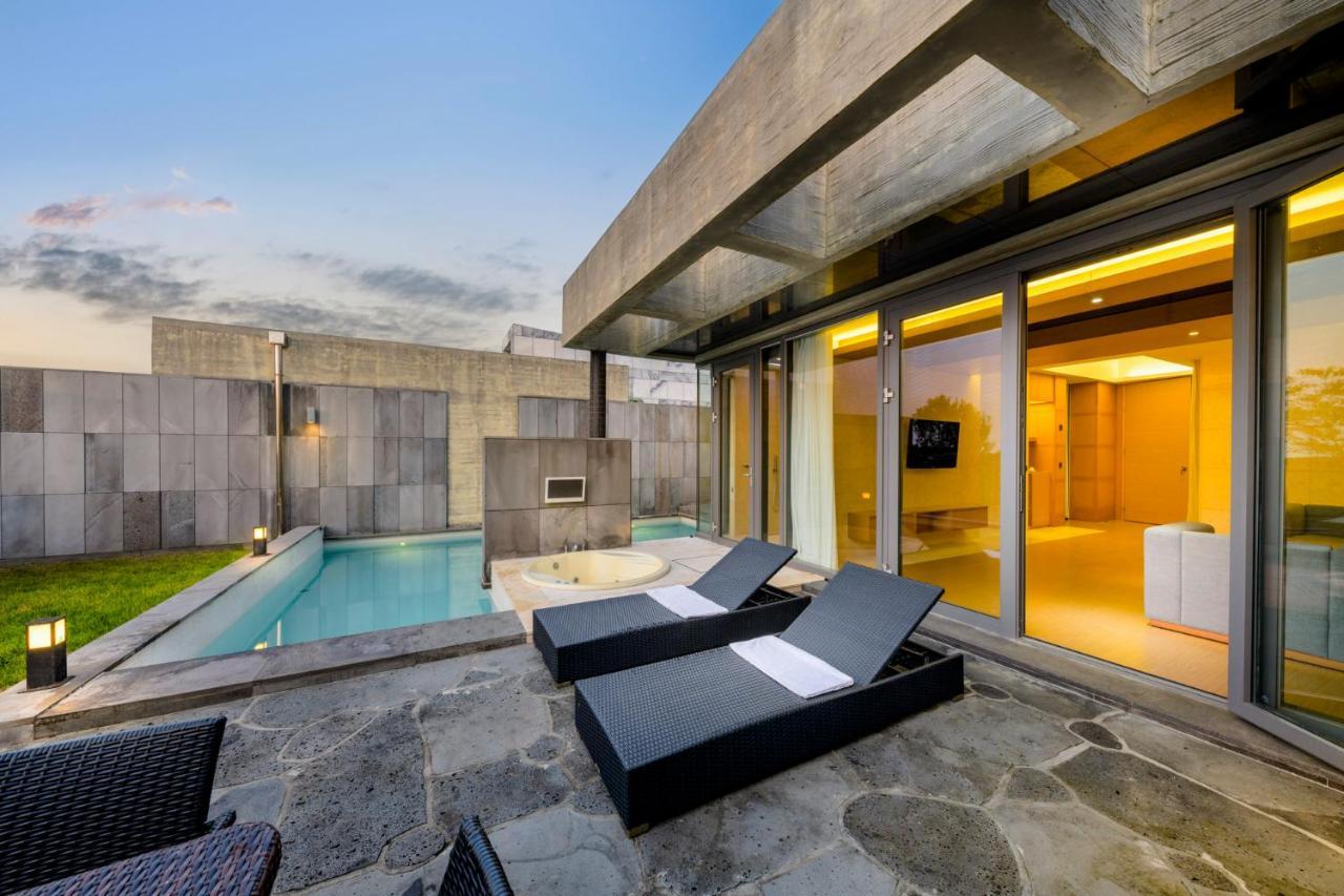 Stanford Hotel & Resort Jeju Exteriör bild