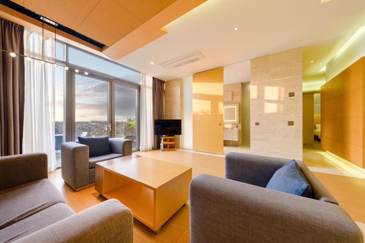 Stanford Hotel & Resort Jeju Exteriör bild