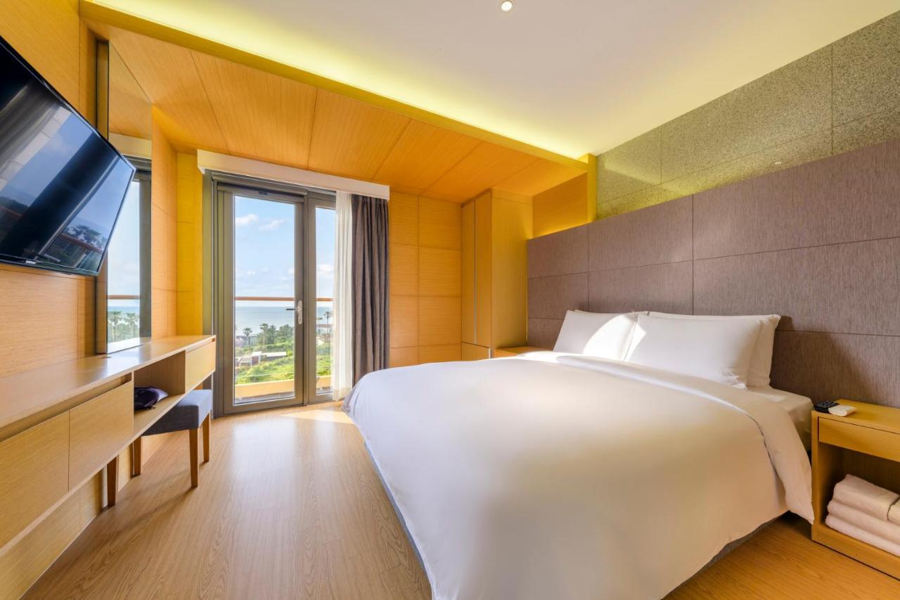 Stanford Hotel & Resort Jeju Exteriör bild
