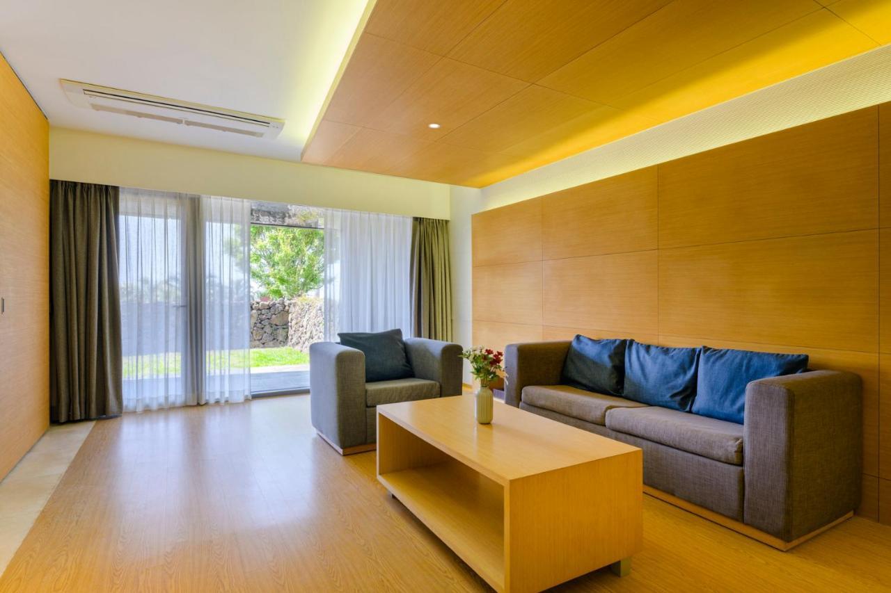 Stanford Hotel & Resort Jeju Exteriör bild